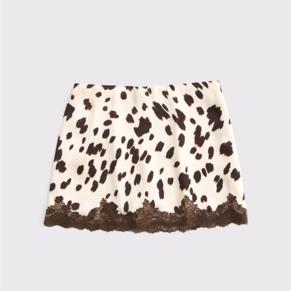 Abercrombie & Fitch Dresses & Skirts - Abercrombie & Fitch Cream and Brown Animal Print Mini Skirt with Lace Trim